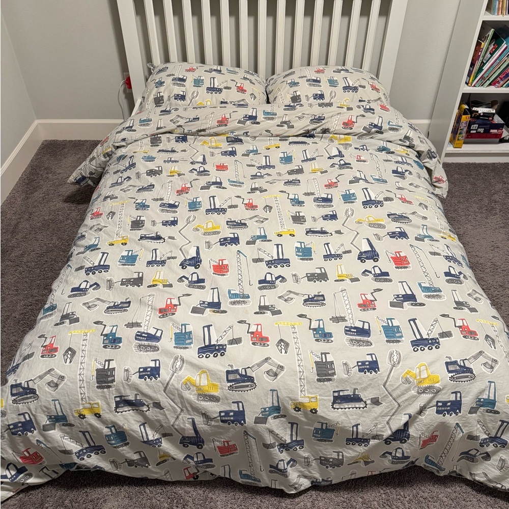 Pottery Barn Kids Jax Construction Full Duvet and Pillow Shams